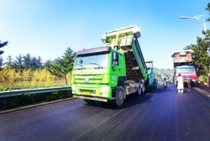 S201威東線（機場路）路段，預計10月20日路面主體完工